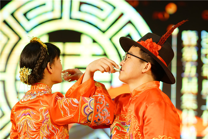 һ��ͬ��������������ĭ����ͷ.jpg