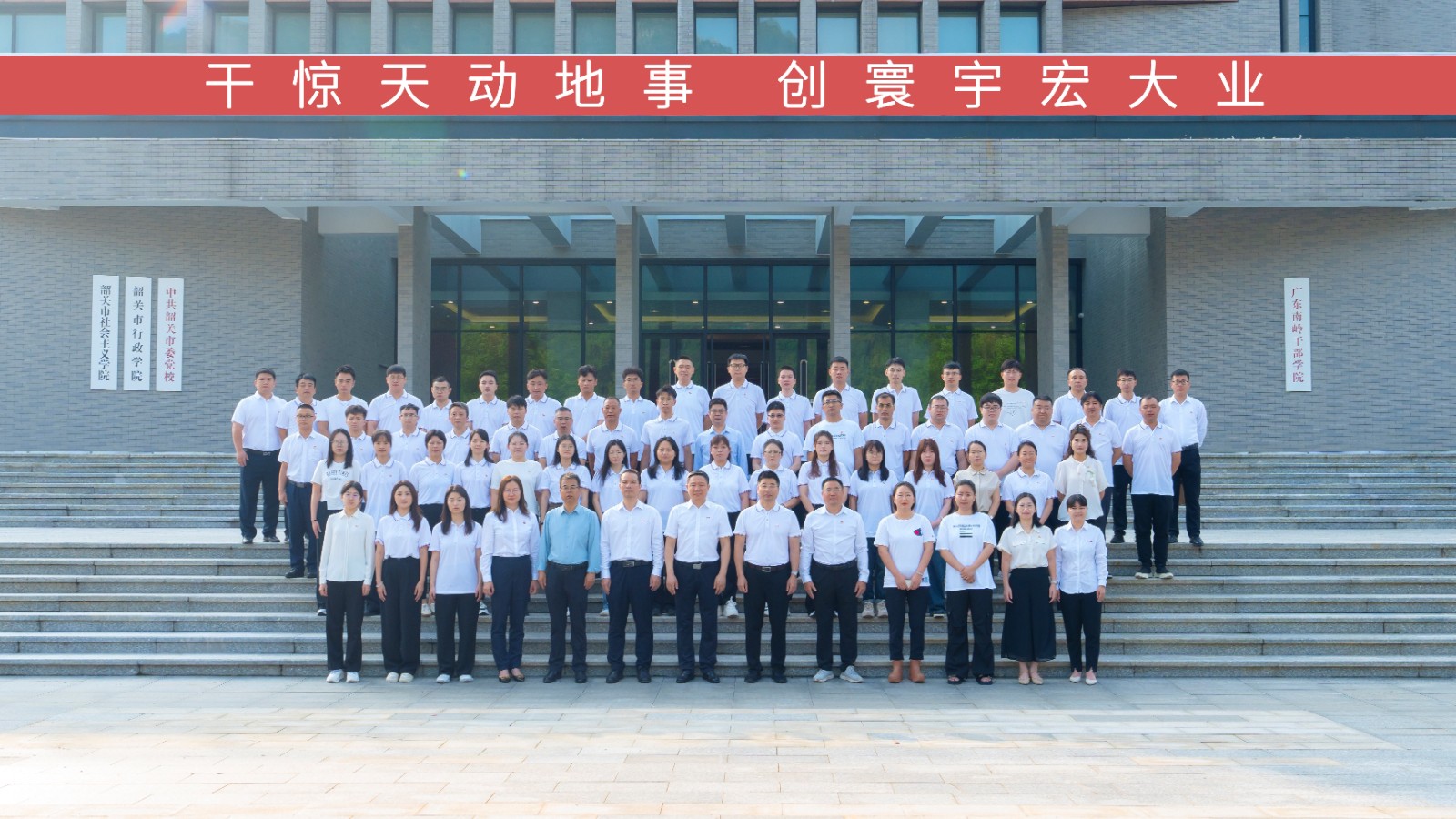 1729846390203970.jpg d15987cb5bd6db6ca2d15589b4b283b.jpg