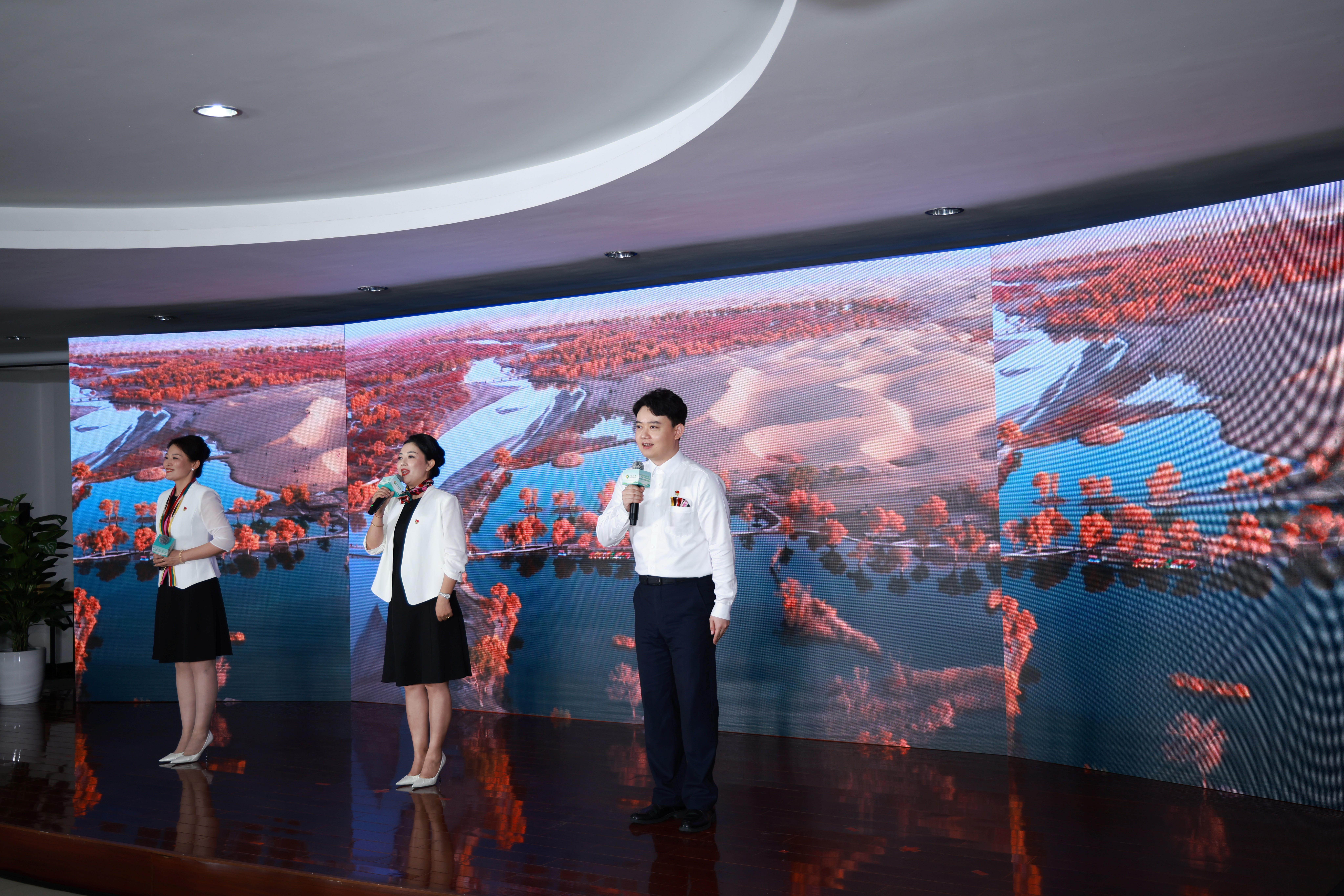 1750146025116542.jpg 232A6616.JPG