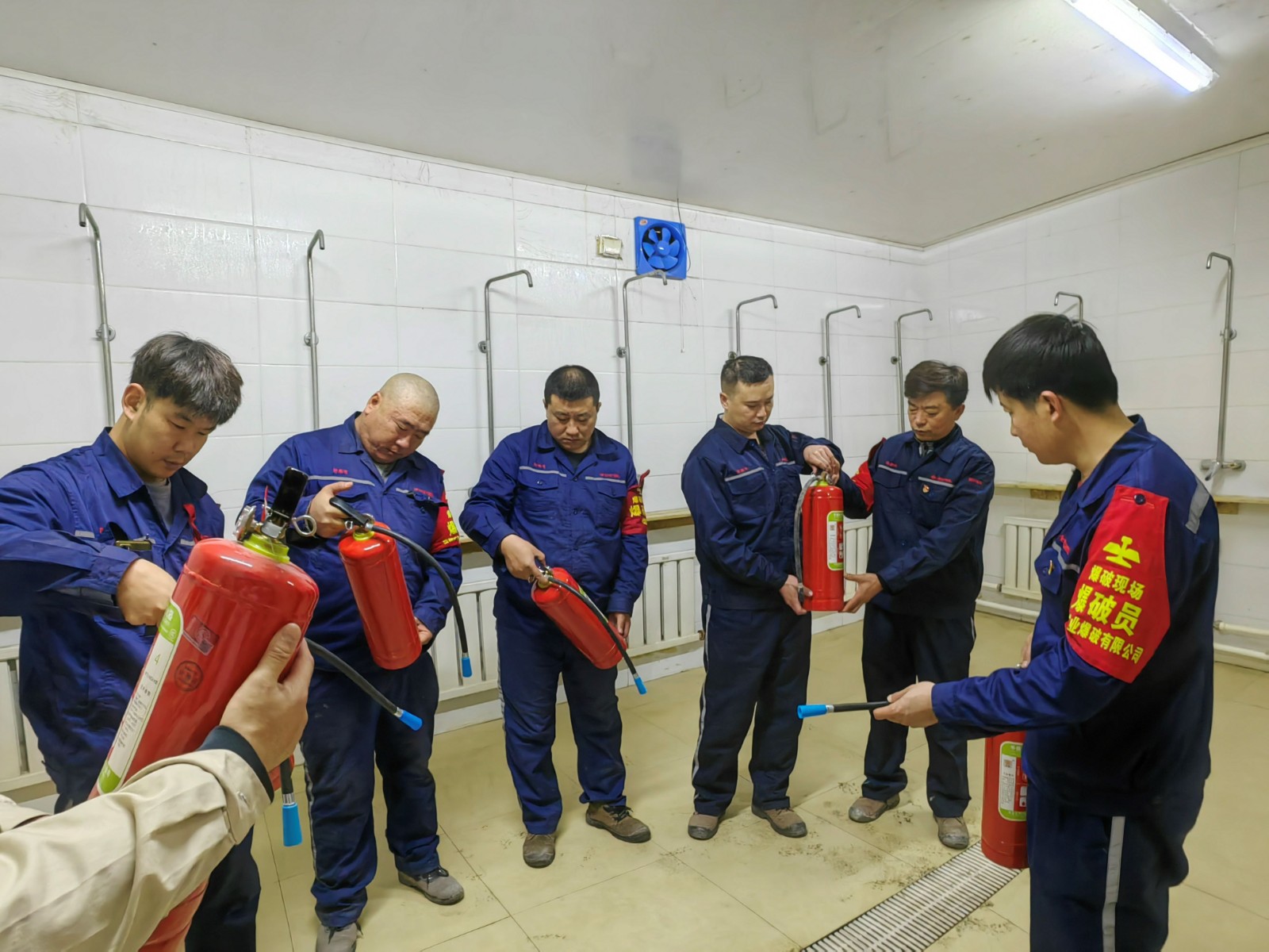 1710464950921740.jpg mmexport1701326534351(1).jpg